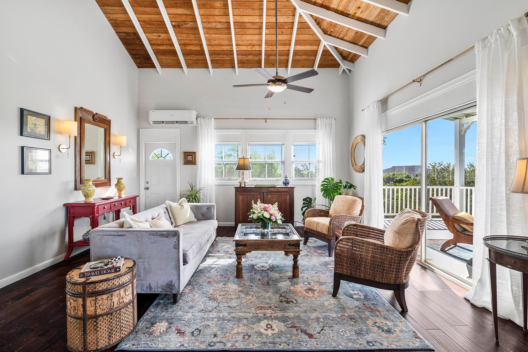 Canal Front Triplex- Great income opportunity - Gallery image 8